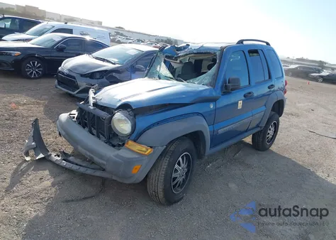 2005 Jeep Liberty Sport z USA, uszkodzony, nr VIN 1J4GL48K05W679446